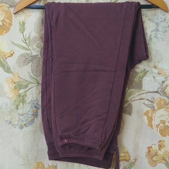 Barefoot Dreams CozyChic Lite Petite Lounge Set, Fig - Picture 5 of 9